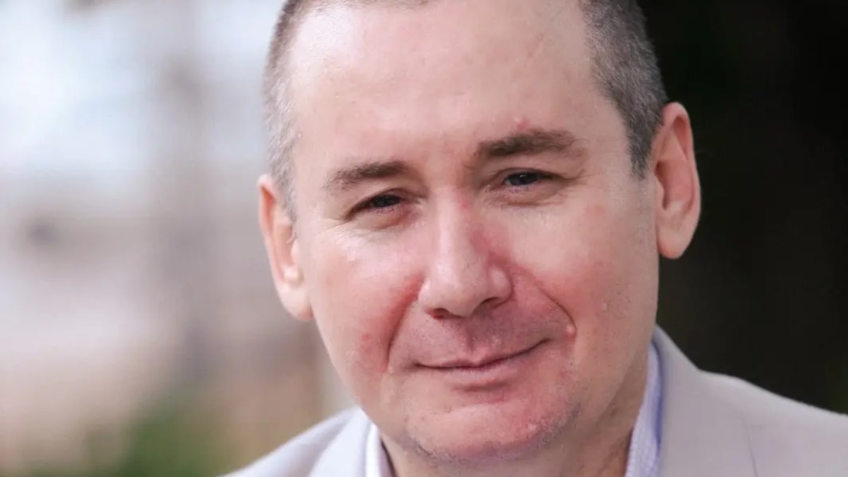 Carlos Willian Leite assume cadeira na Academia Goiana de Letras