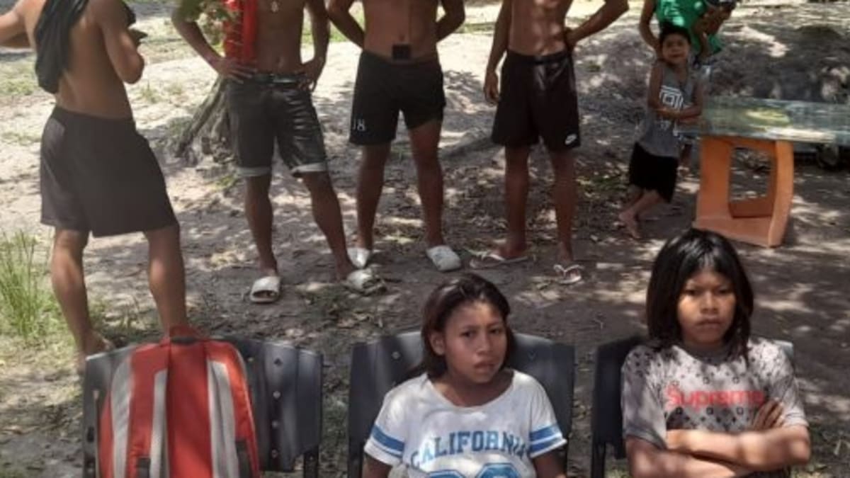 Guaranis argentinos buscam refúgio no Brasil após perda de proteção legal em seu país