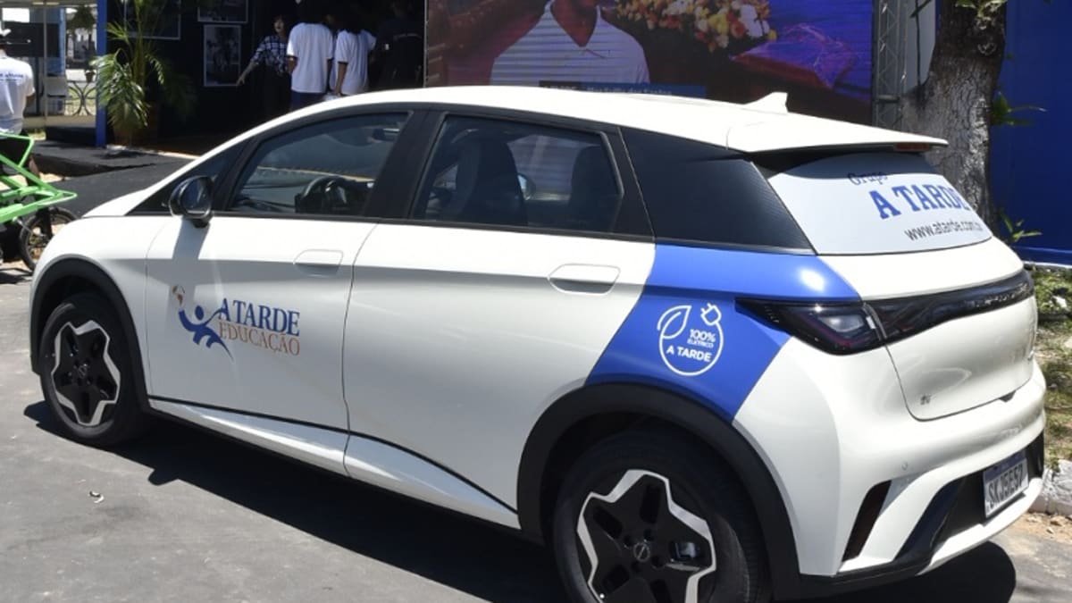 BYD lança carregador ultrarrápido de 1,5 MW para veículos elétricos no Brasil