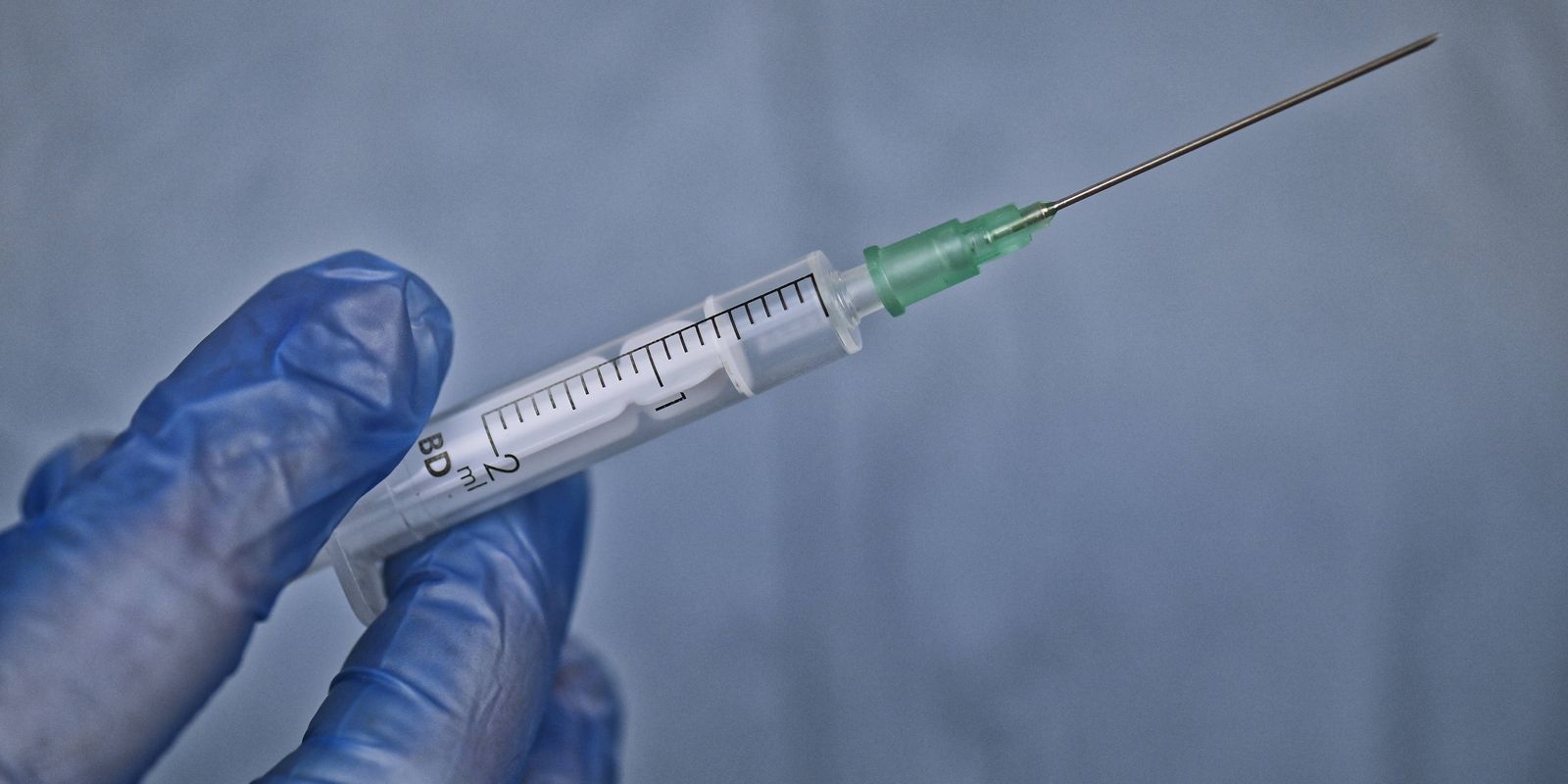 Anvisa alerta para riscos do uso indevido de preenchedores de pele