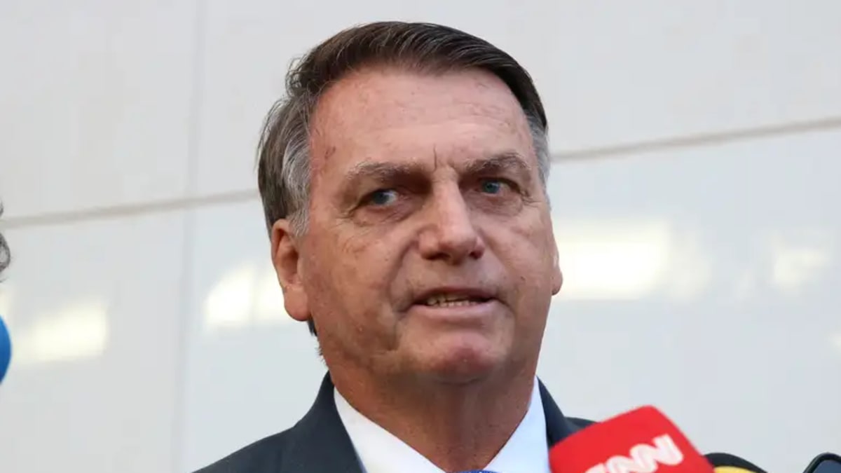 Ex-presidente Jair Bolsonaro apresenta piora renal e permanece em UTI no DF Star