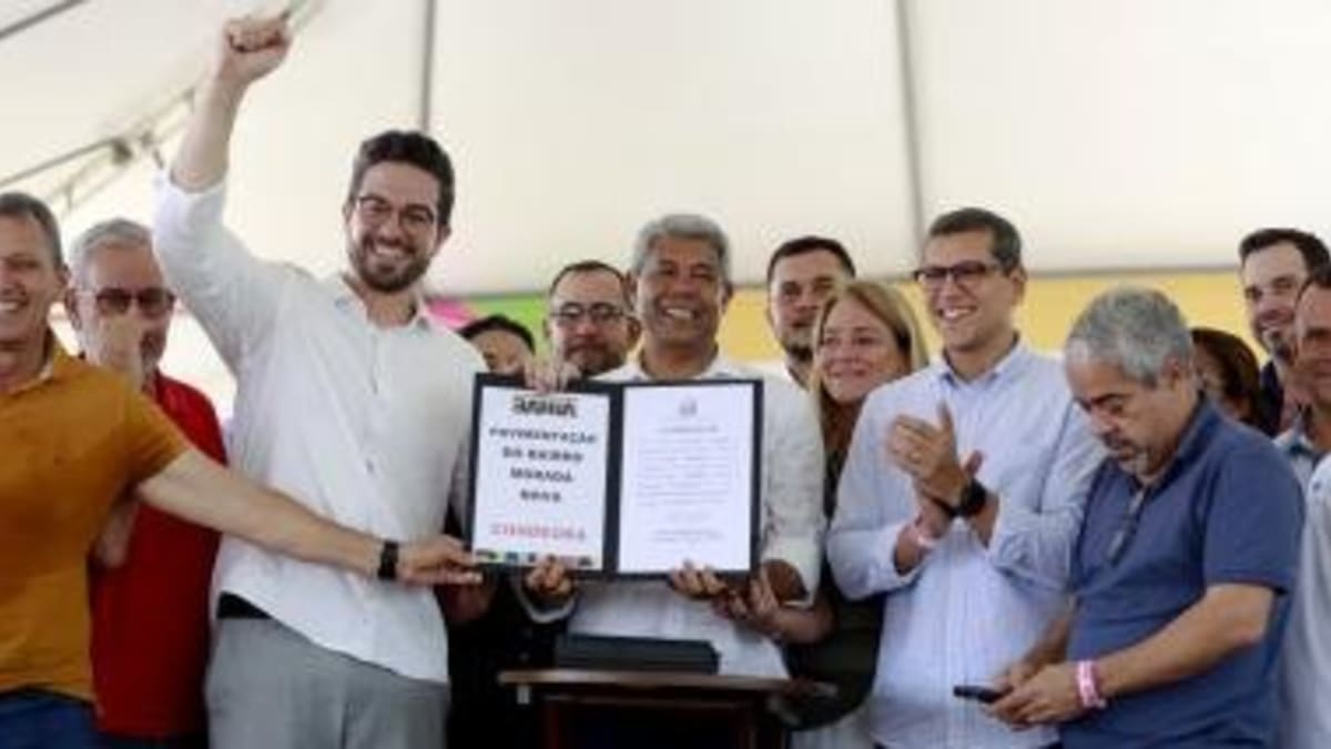 Governo da Bahia entrega 40 km da BA-263 e autoriza obras em Condeúba