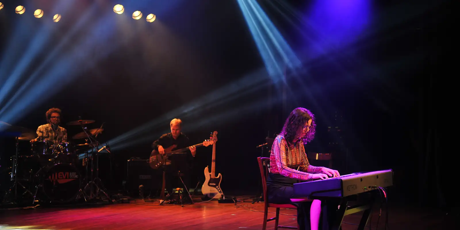 Mulheres recebem apenas 10% dos direitos autorais na música em 2025