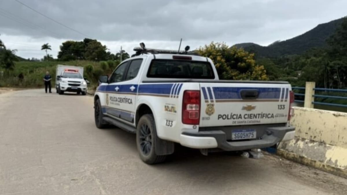 Corpo de homem é encontrado às margens do Rio Itajaí-Açu