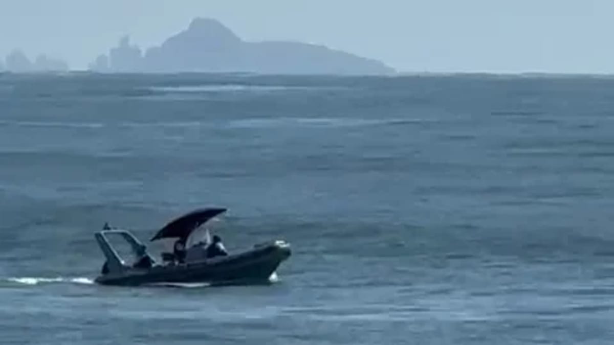 Corpo de tripulante desaparecido após passeio de banana boat é encontrado em Itapoá