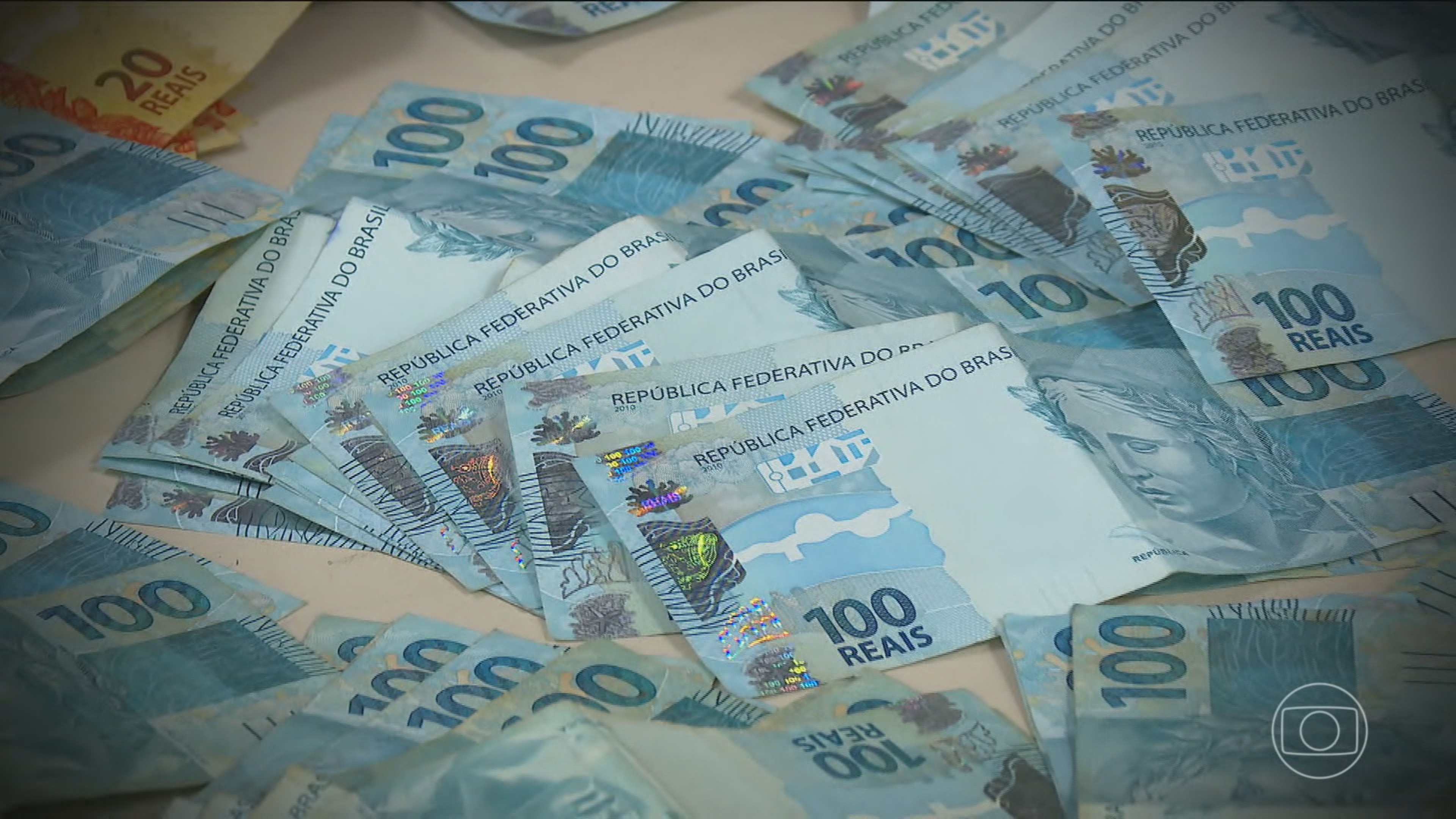 Arrecadação federal registra crescimento real em novembro e acumula alta no ano