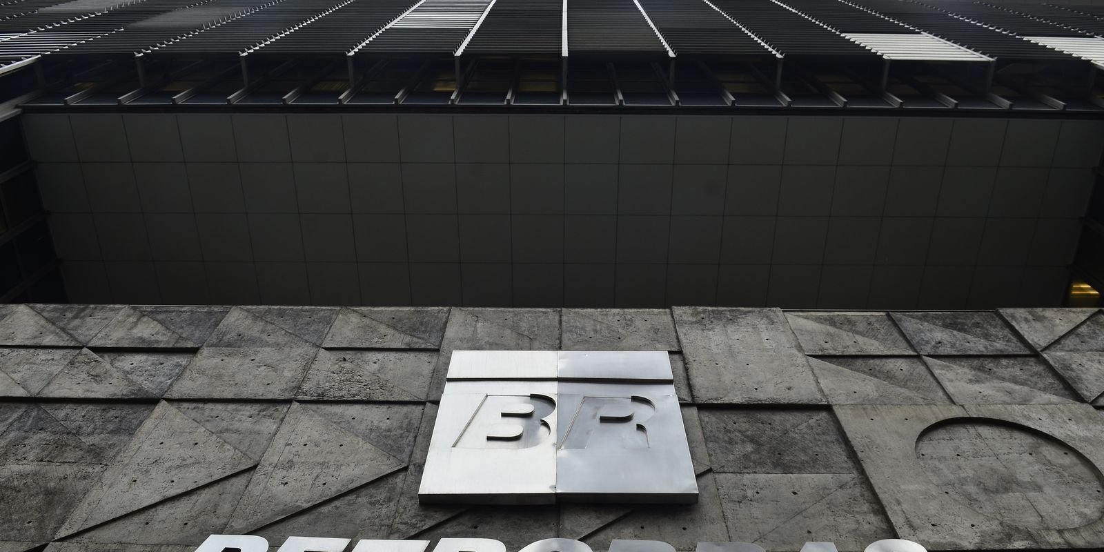 Petrobras descobre gás no litoral da Colômbia