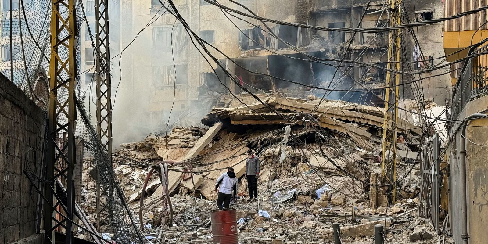 Guerra no Líbano fere ou mata uma sala de aula de crianças por dia