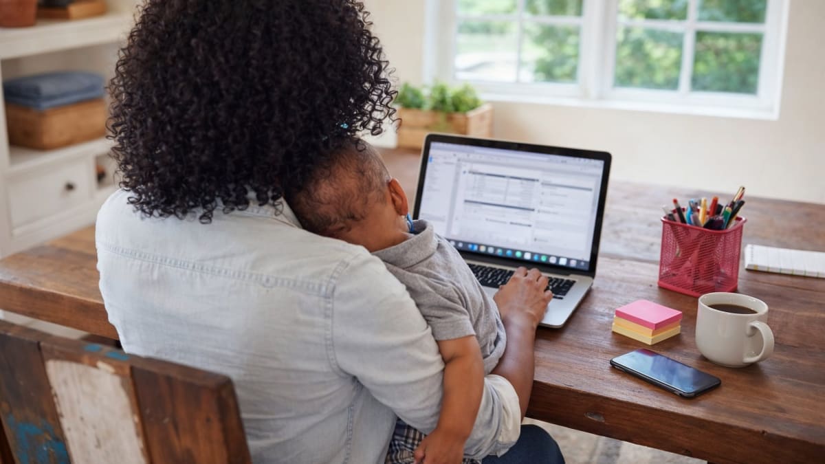Mulheres chefiam mais da metade dos domicílios no Rio de Janeiro em 2025
