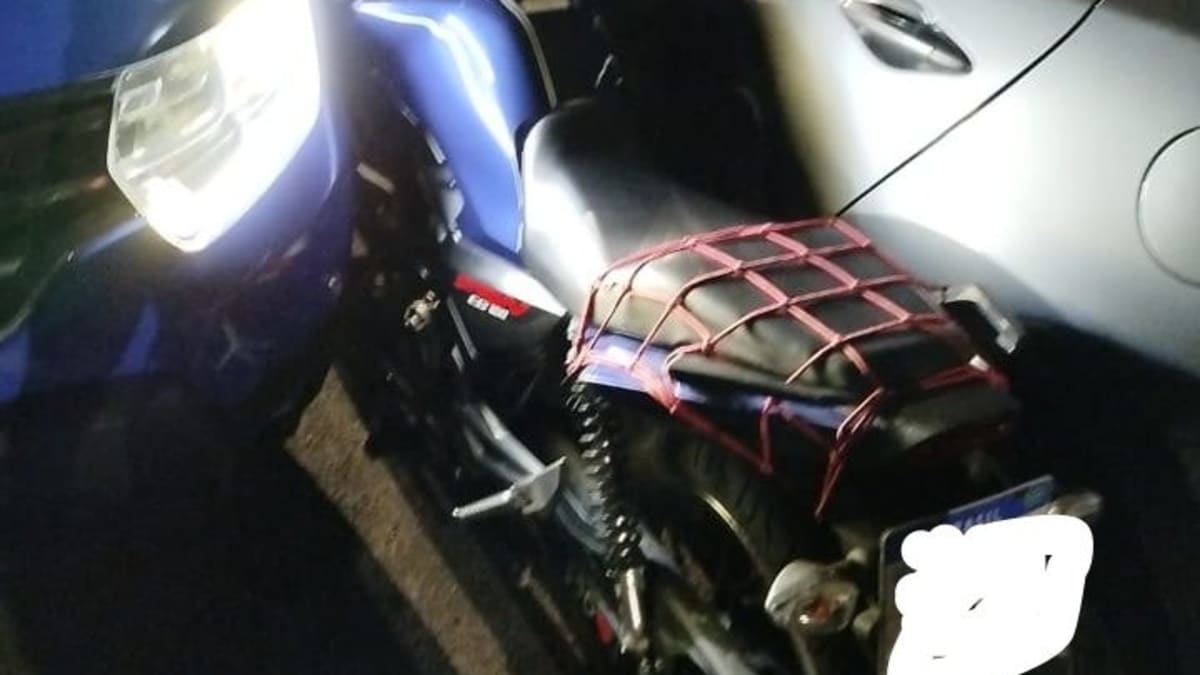 Motociclista de 21 anos é detido após manobras perigosas e colisões em Vitória