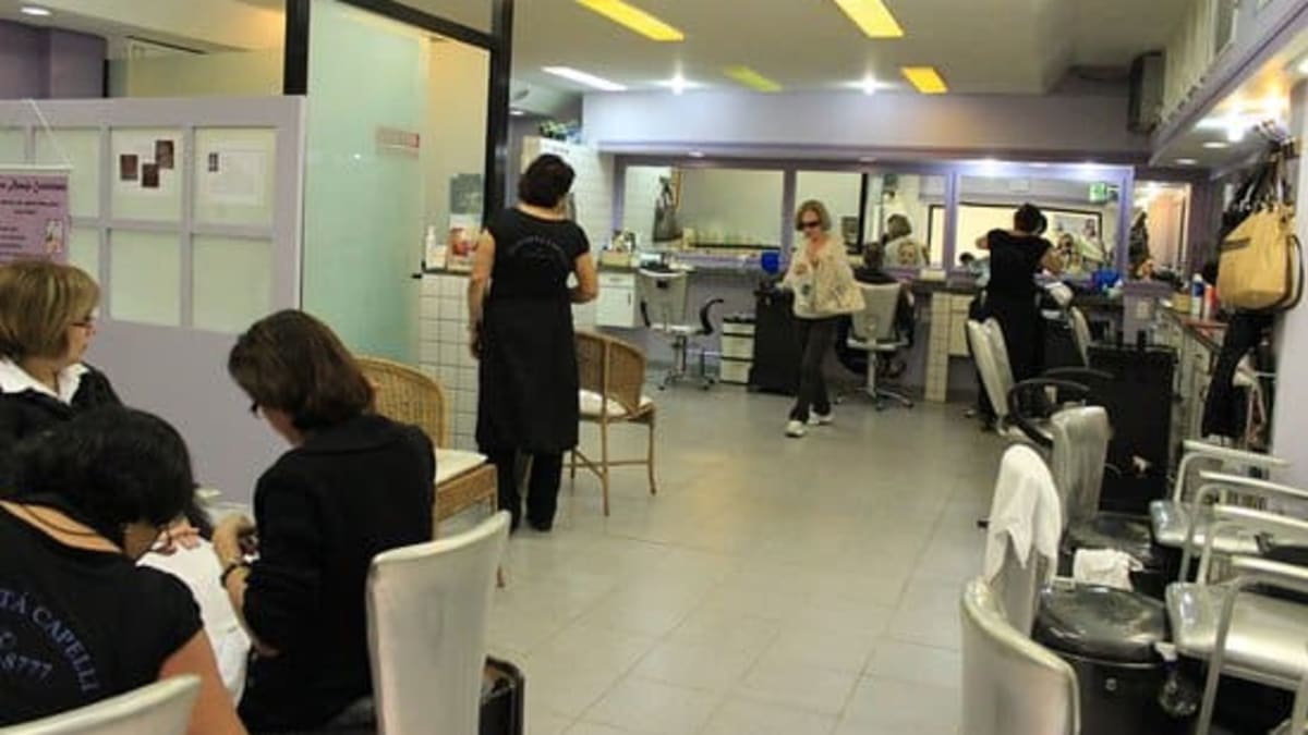 Alerj aprova projeto para divulgação de doação de cabelos em salões de beleza