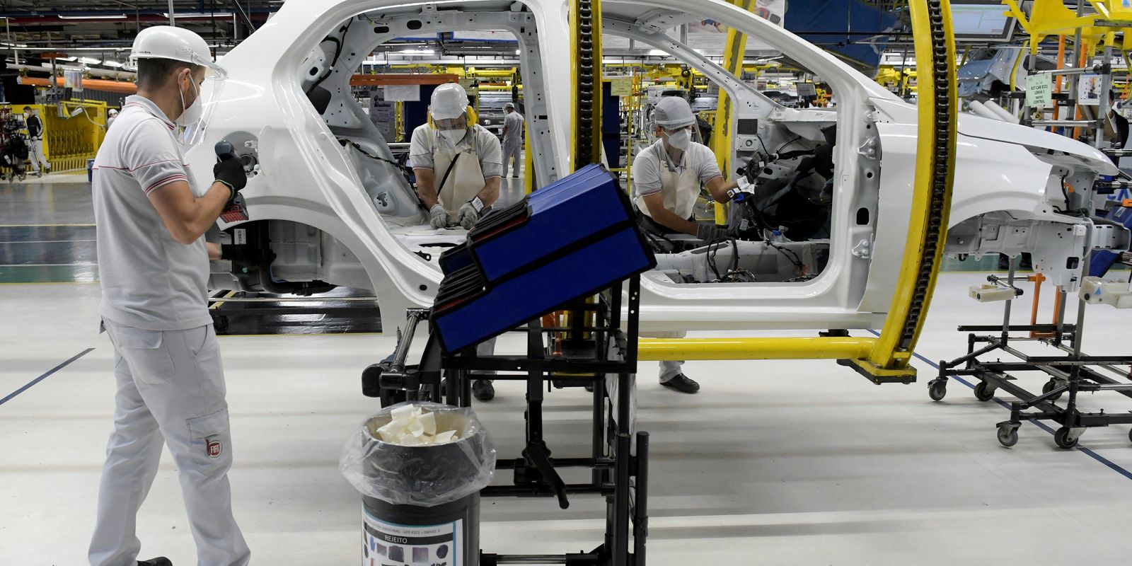 Brasil registra leve queda na taxa de inovação industrial em 2024