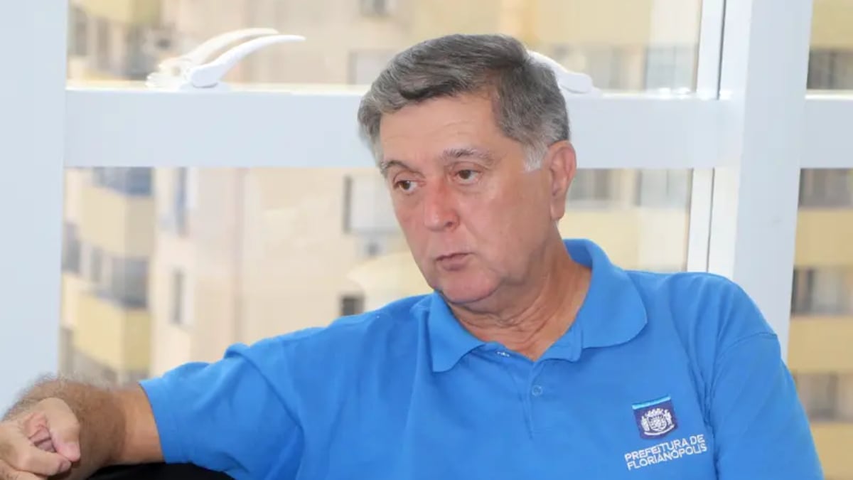 Prefeito de Florianópolis Topázio Neto deixa o PSD após crise interna no partido em SC