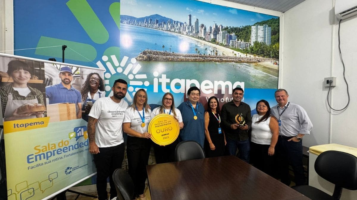 Sala do Empreendedor de Itapema recebe Selo Ouro do Sebrae em reconhecimento nacional