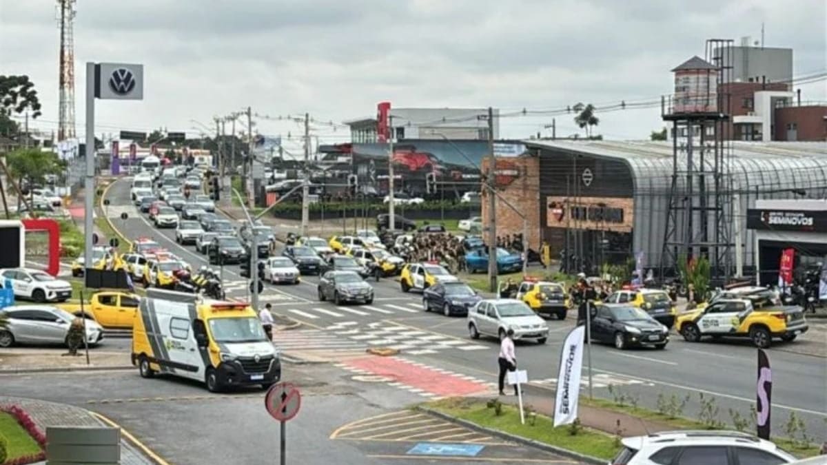 Sargento da Polícia Militar é preso após perseguição no Campina do Siqueira, Curitiba