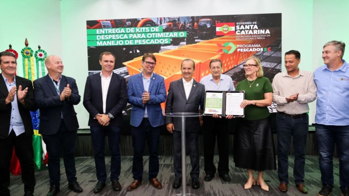 Governo de Santa Catarina entrega equipamentos para fortalecer setor pesqueiro e aquicultura