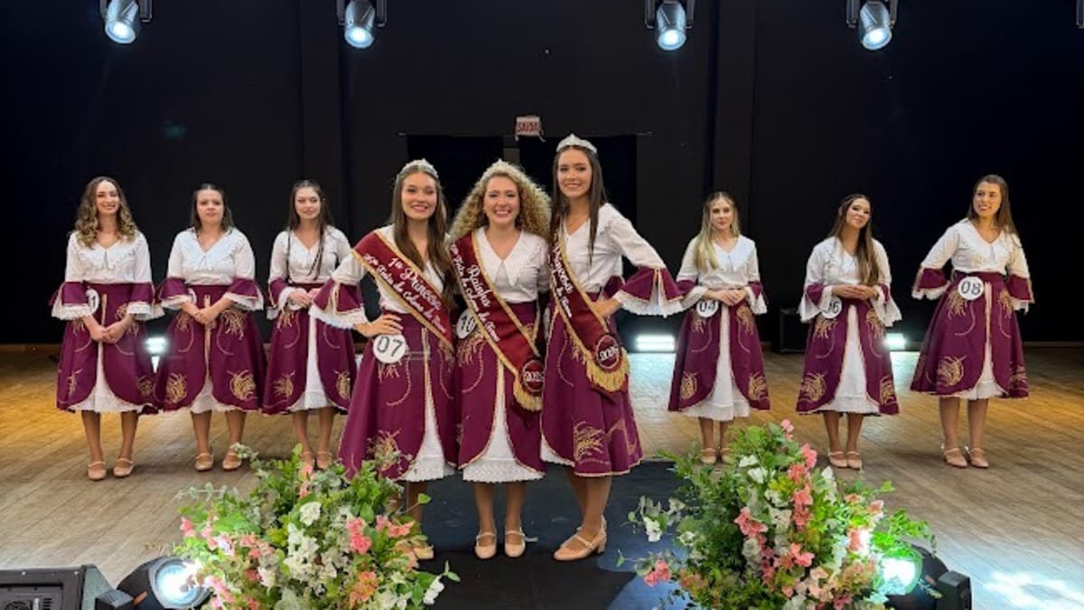 Turvo celebra 77 anos com escolha das novas soberanas da Festa do Colono