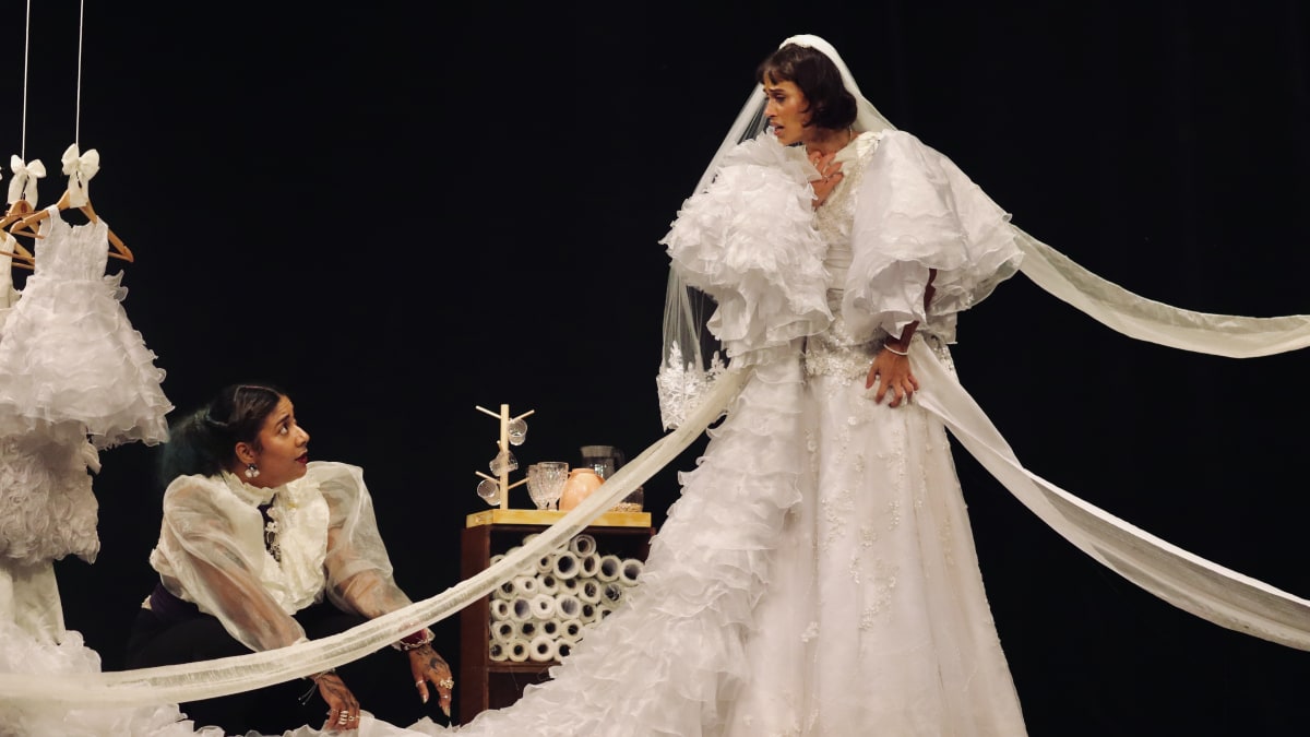 Espetáculo 'Noivas' discute silenciamento e autonomia feminina em Salvador