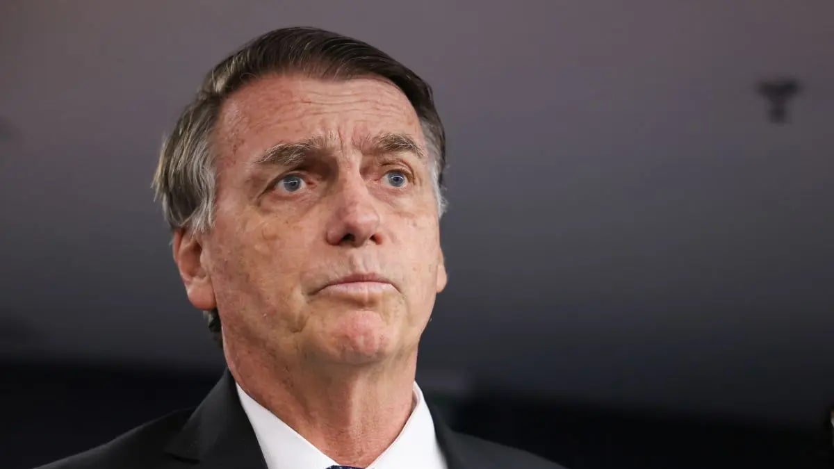 Bolsonaro apresenta evolução clínica favorável e inicia tratamento odontológico na UTI