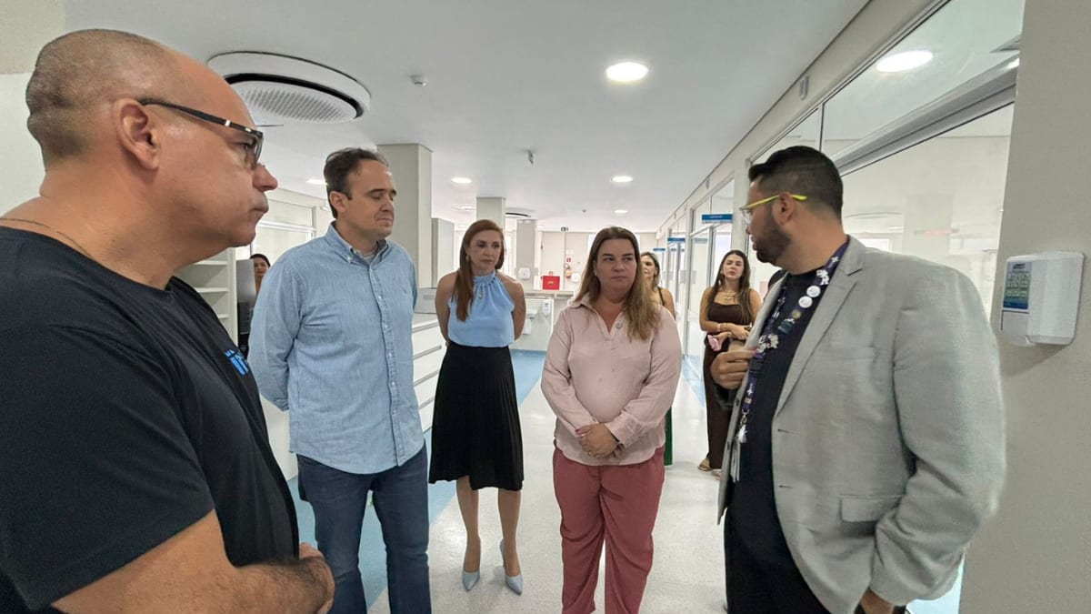 Deputado Carlos Humberto visita Hospital de Itapema e cobra ampliação dos atendimentos
