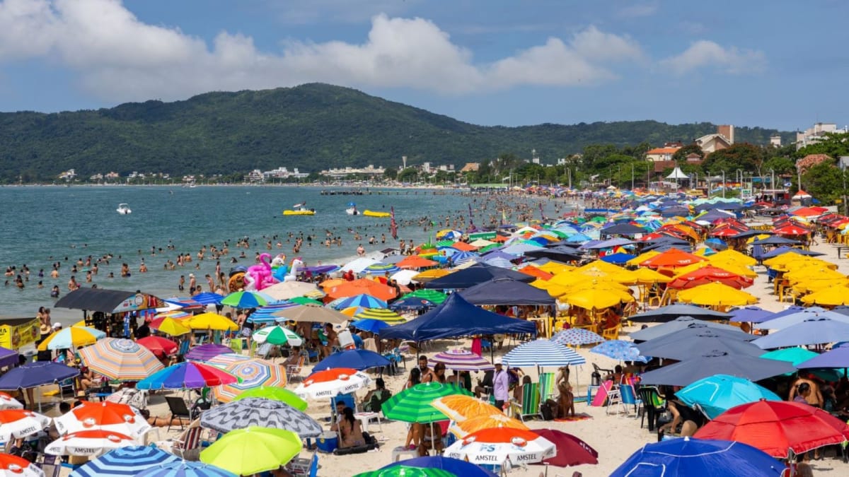 Calor de até 35°C marca início do outono em Santa Catarina