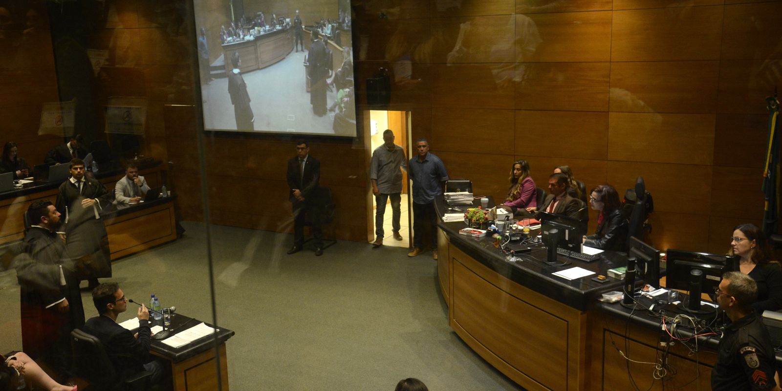 Julgamento de Jairinho e Monique pelo caso Henry Borel começa no Rio