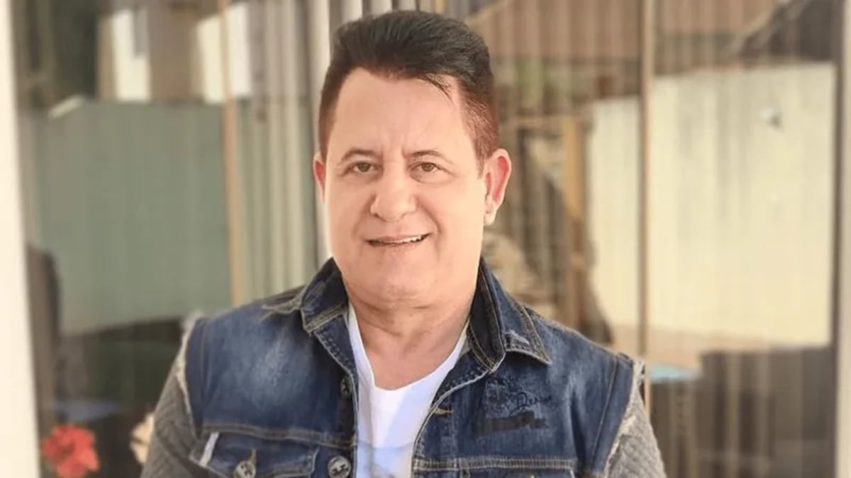 Cantor Marrone passa por cirurgia na região anal e se recupera em Goiânia