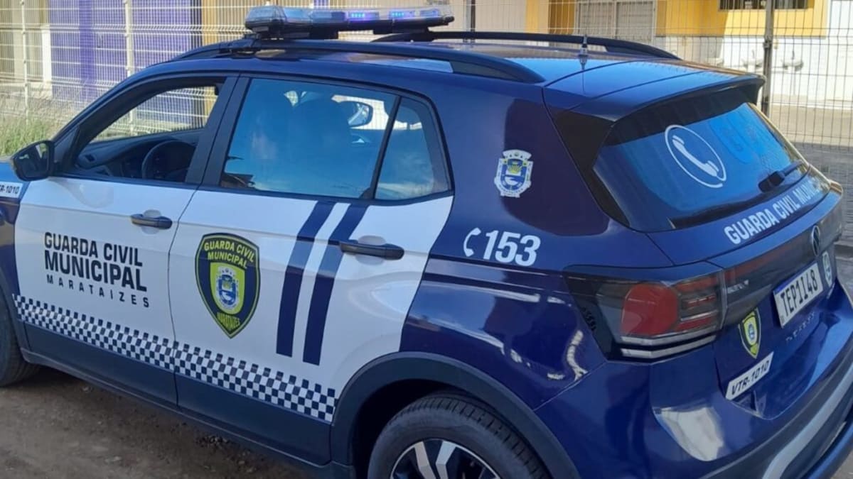 Motorista com CNH vencida atropela homem e vítima é entubada em Marataízes