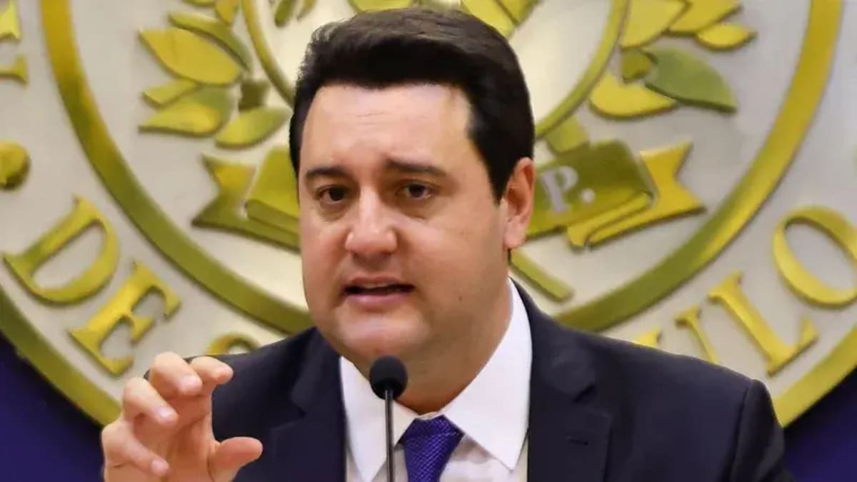 Ratinho Júnior desiste da candidatura à Presidência e permanece governador do Paraná