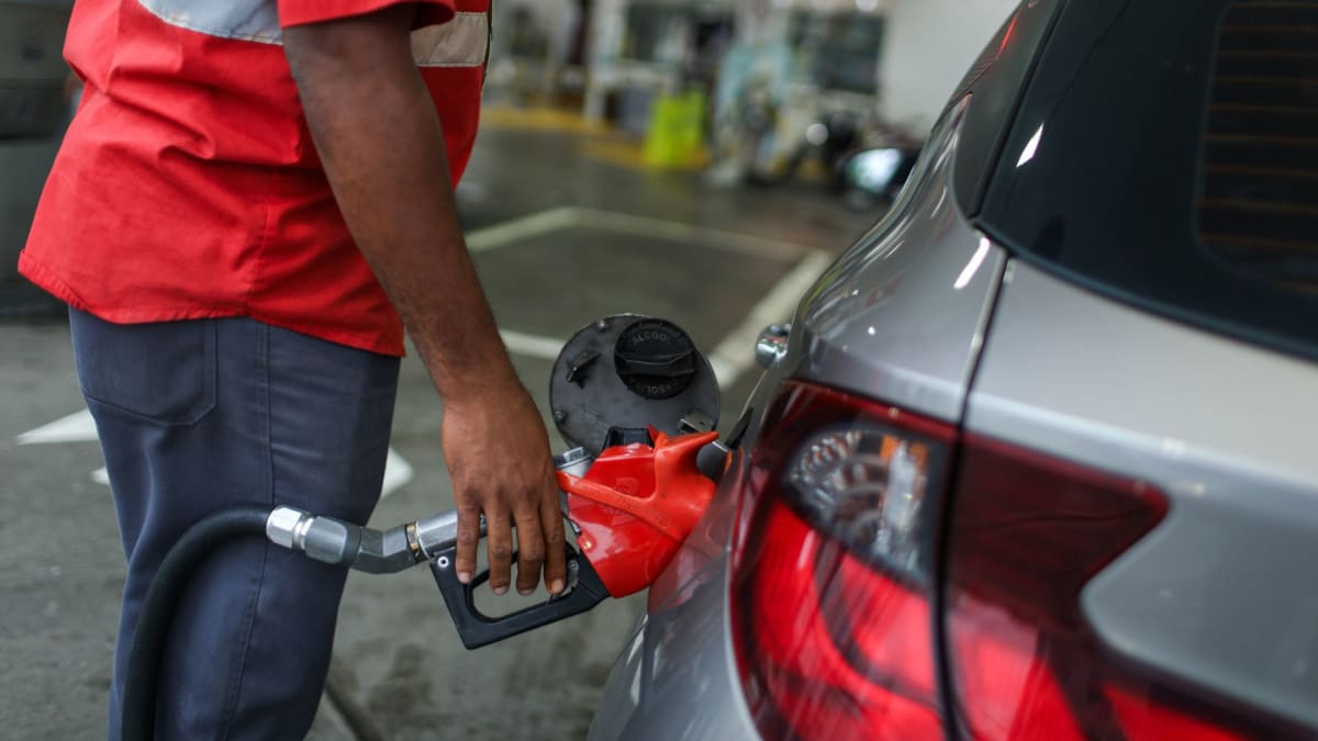 Gasolina comum chega a R$ 6,99 em Salvador e cidade fica no Top 10 nacional