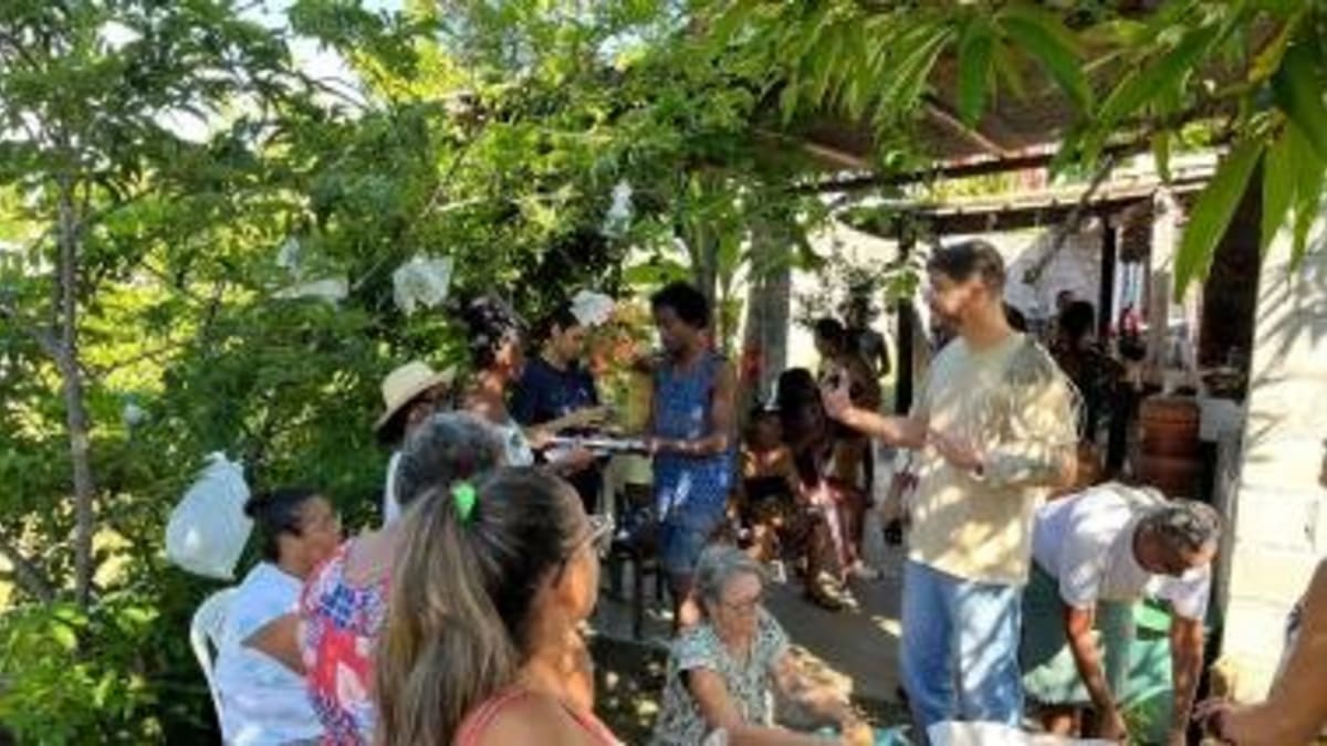 Embasa promove oficinas ambientais com grupo Alma Crioula em Itapuã