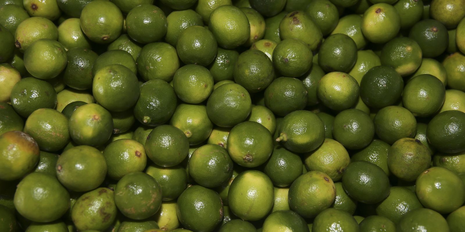 Suco de limão traz benefícios à saúde e controla açúcar no sangue