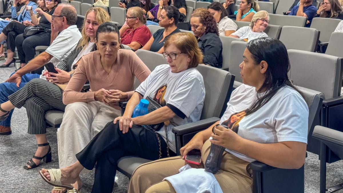 Júri popular julga Edney Pereira dos Santos pela morte da empresária Regiane Pires da Silva em Anápolis