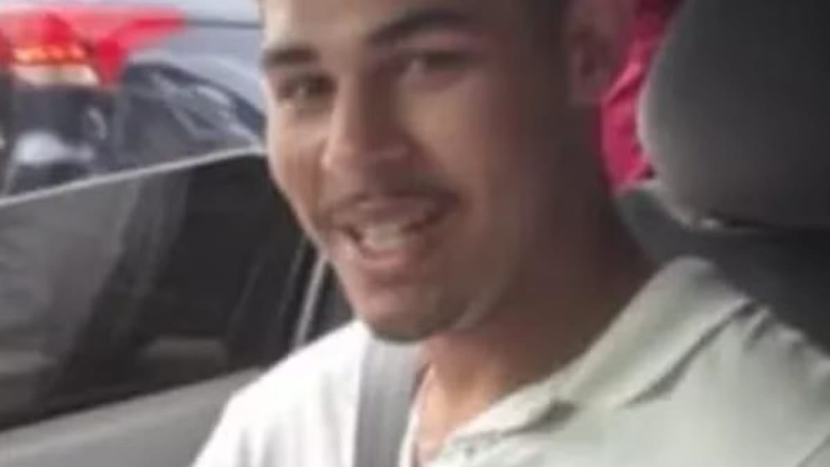 Jovem de 19 anos morre após cair em rio em São José