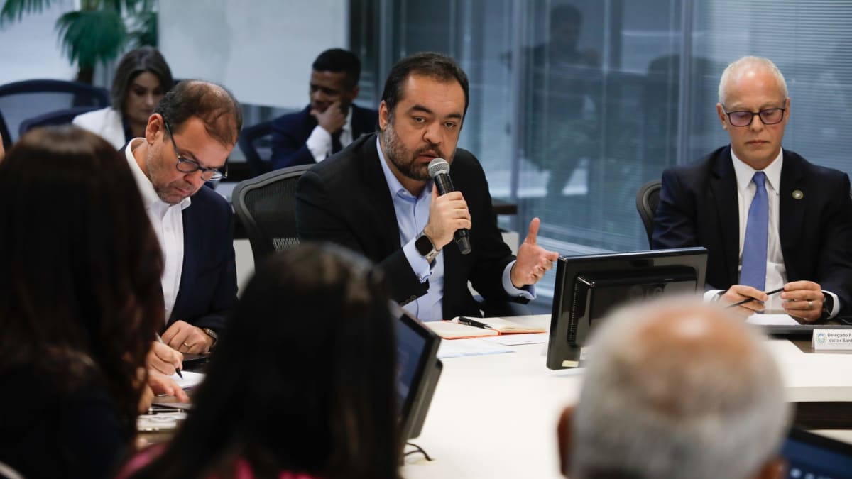 Senador Ciro Nogueira convida ex-governador Cláudio Castro para se filiar ao Progressistas