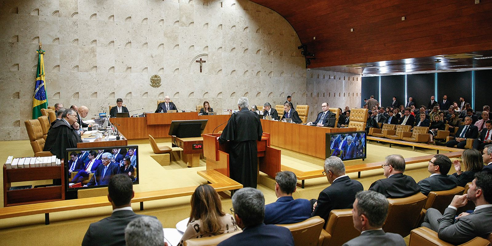 STF limita penduricalhos de magistrados e MP