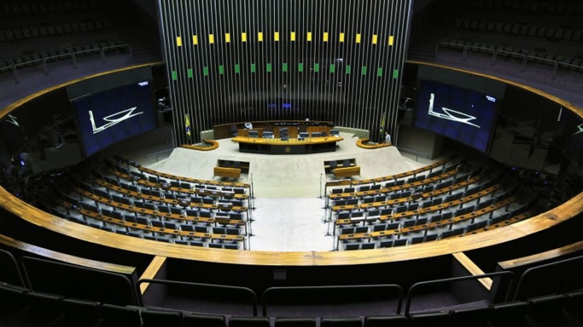 Câmara dos Deputados cancela sessões deliberativas para janela partidária