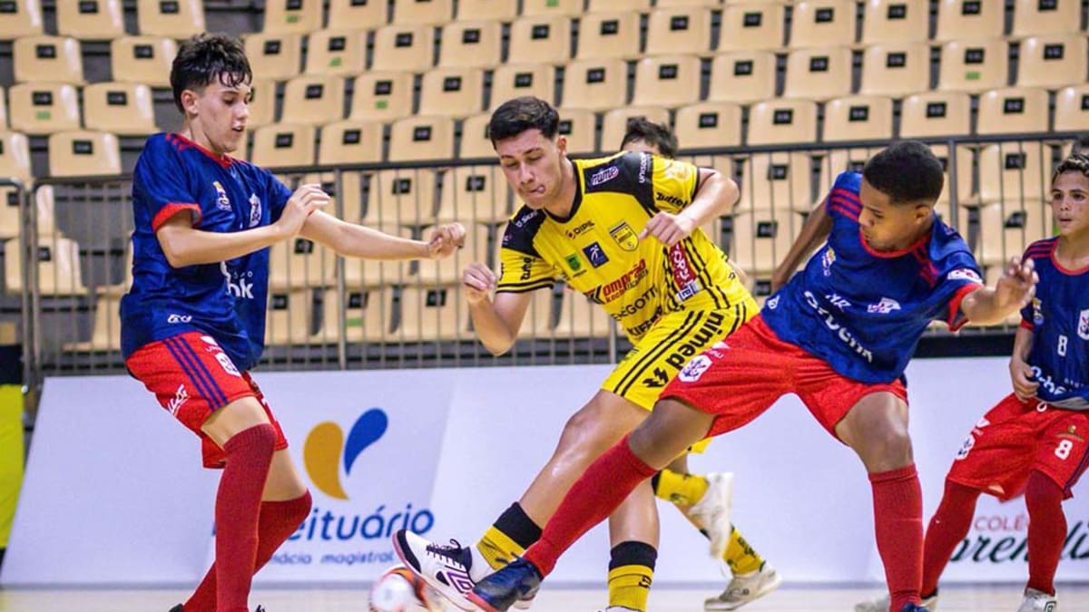 Jaraguá Futsal inicia Campeonato Catarinense de base com vitória expressiva no Sub-16