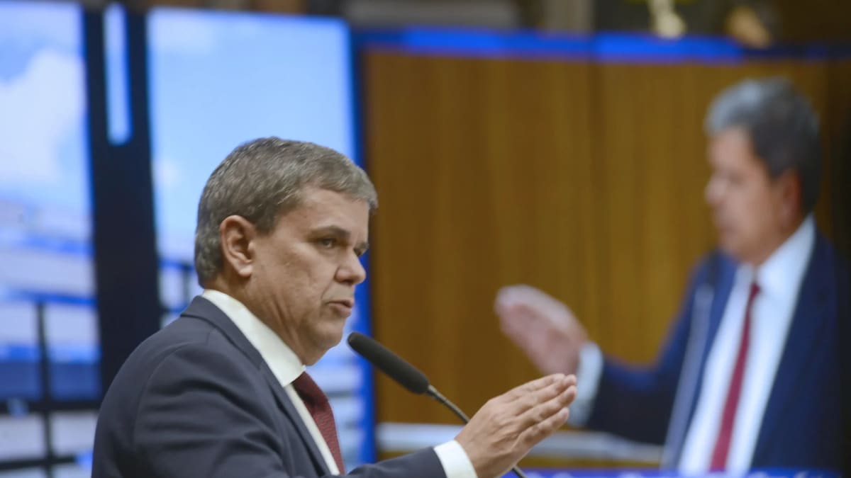 PDT aposta em chapa pequena para eleger dois deputados e MDB pode ter até 15 mandatários, diz George Morais