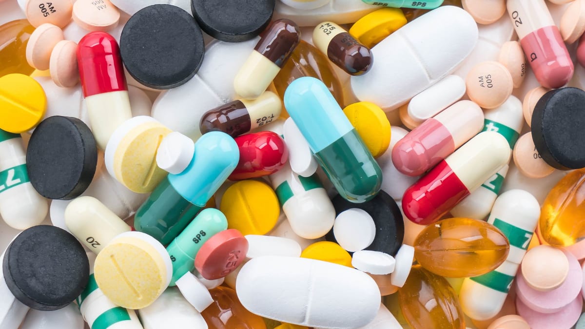 Remédios terão aumento de até 3,81% a partir de abril de 2026