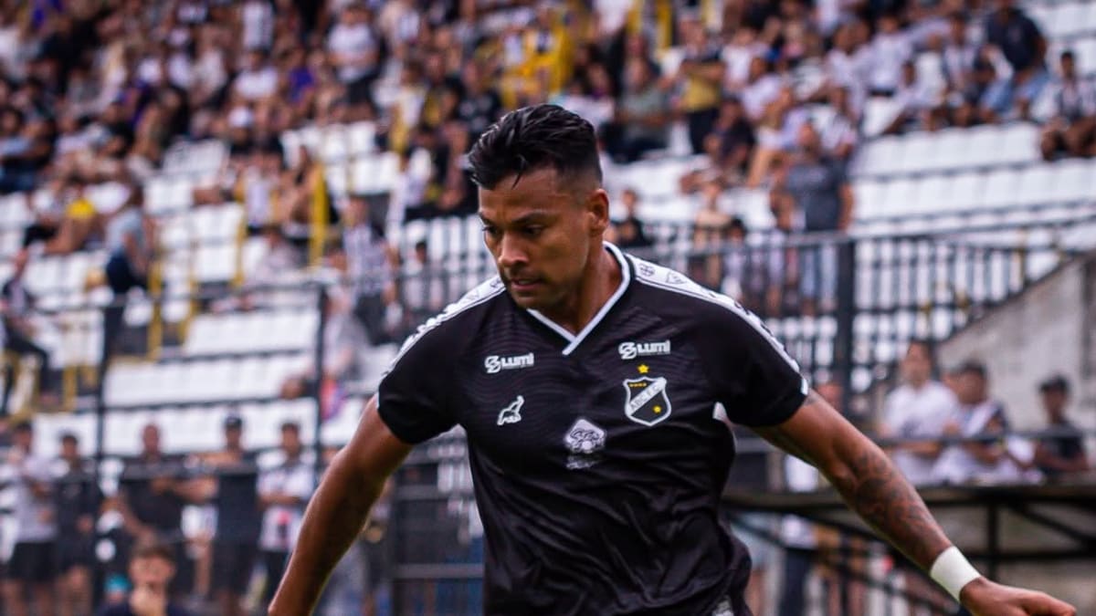 Wallyson marca gol no empate entre Ceará e ABC pela Copa do Nordeste