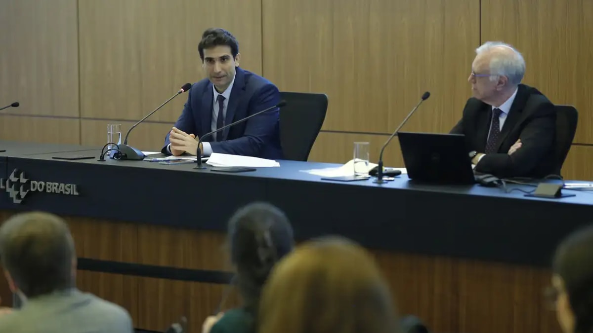 Banco Central avalia impactos da guerra no Oriente Médio sobre a economia brasileira