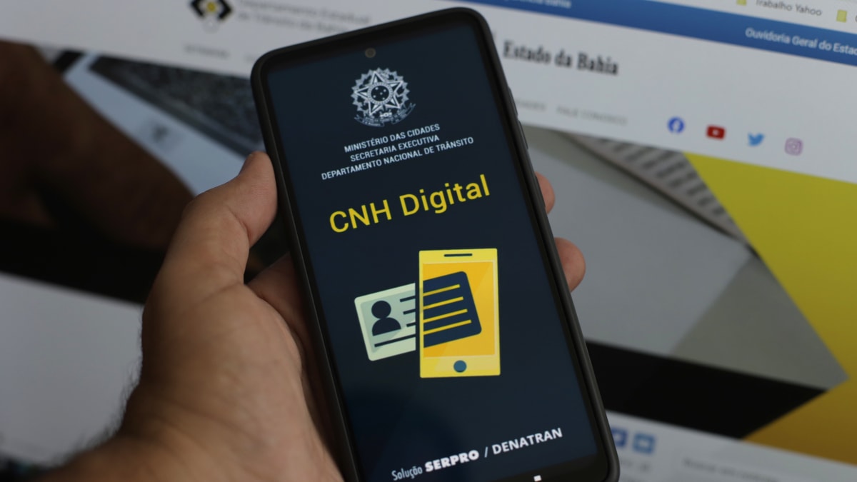 Congresso estende por 60 dias validade de MP que simplifica renovação da CNH
