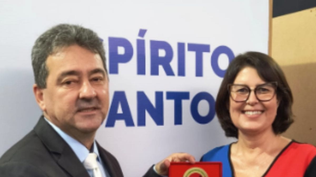 Ibiraçu e Irupi recebem Selo Ouro do Compromisso Nacional pela Alfabetização