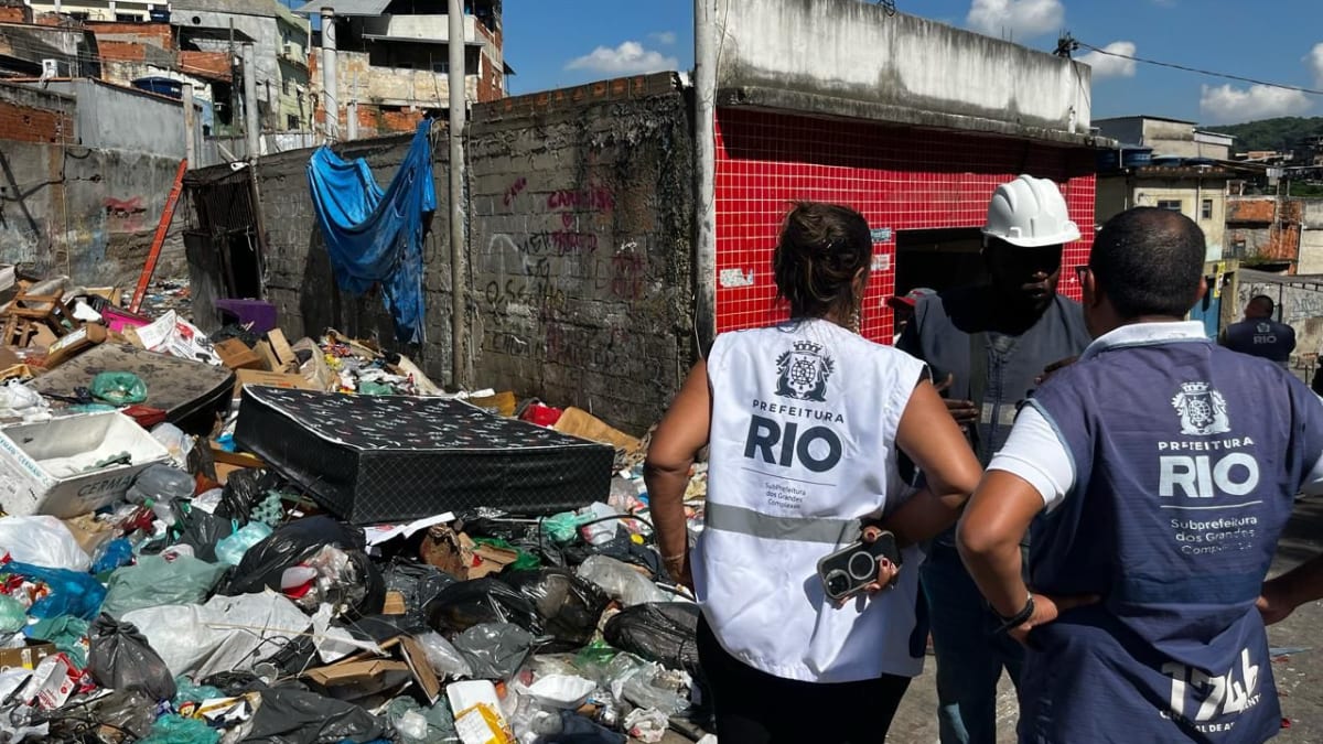 Prefeitura do Rio inicia limpeza e demolição para implantação de ecoponto na Vila Cruzeiro