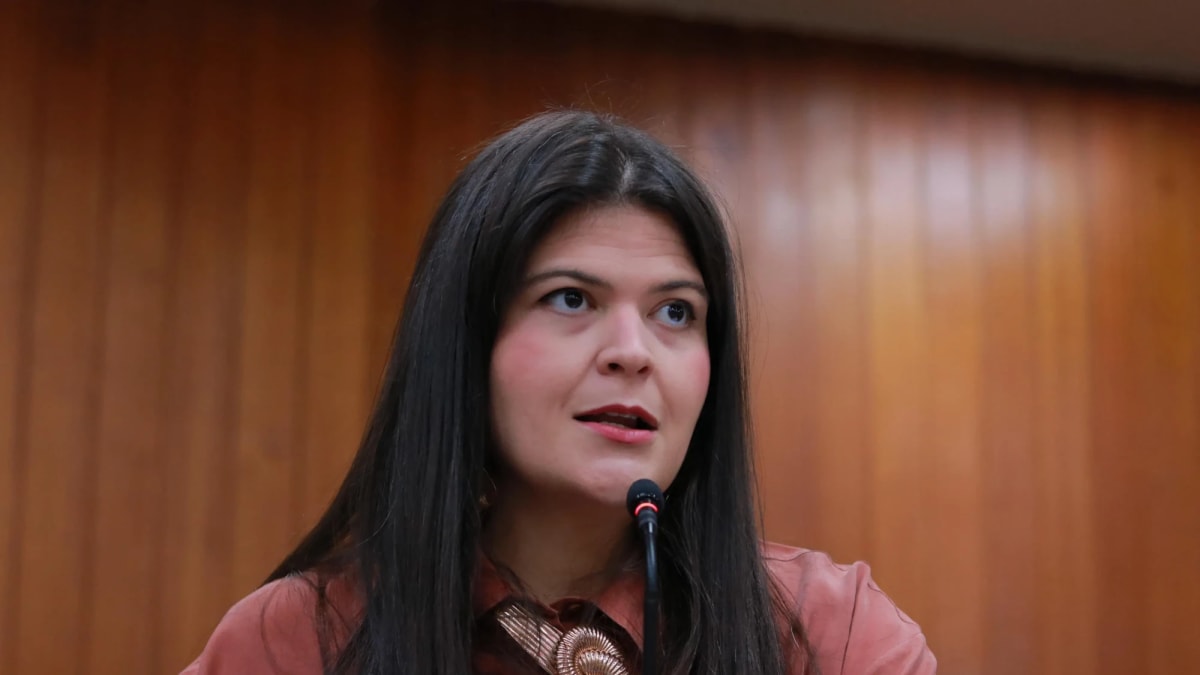 PT avalia candidatura de Aava Santiago ao governo de Goiás após conversas com Lula e Alckmin