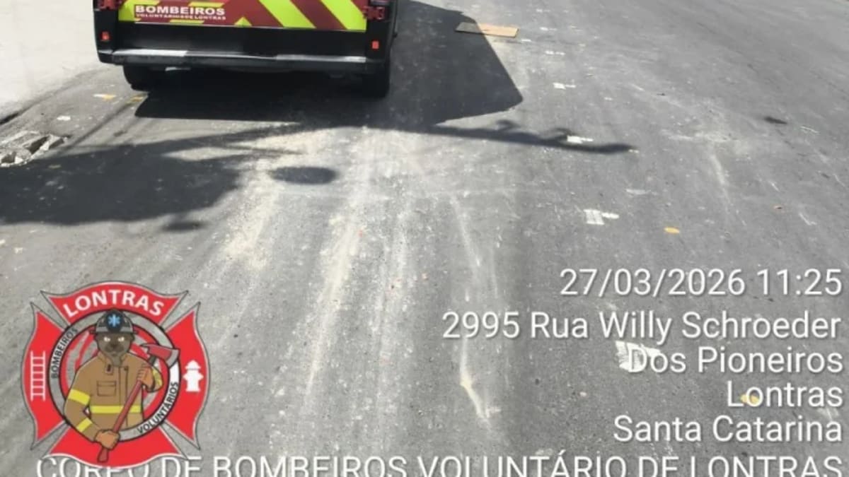 Motociclista fica ferido após colisão com caminhão em Lontras