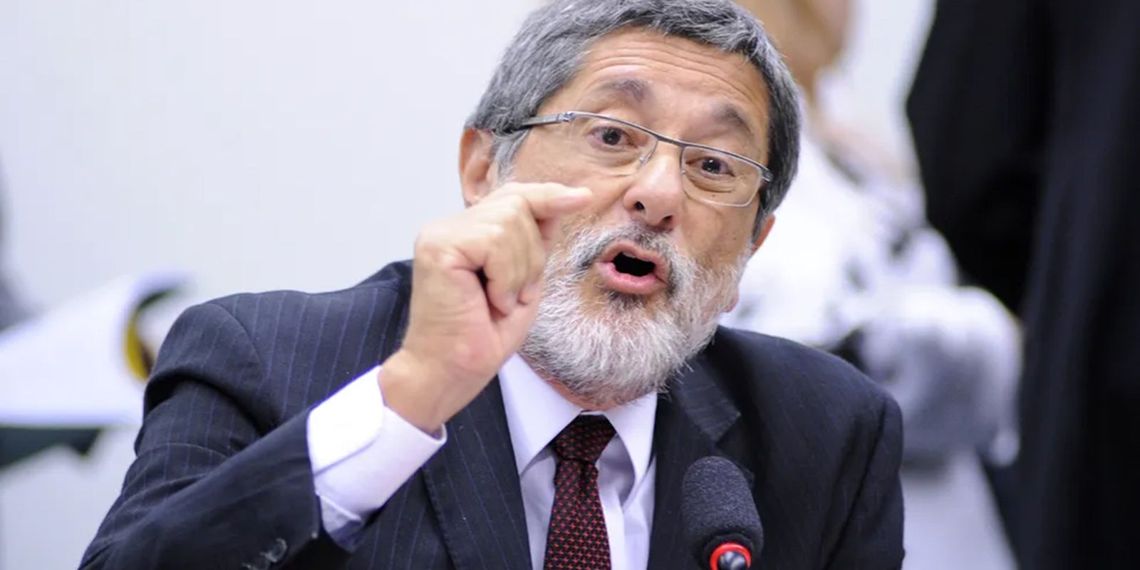 Guerra no Irã expõe insegurança energética do Brasil