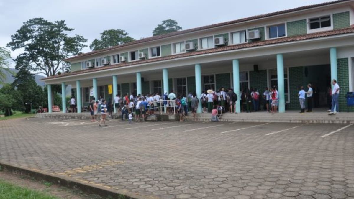 Suspeito baleado durante tentativa de roubo no campus do Ifes em Itapina