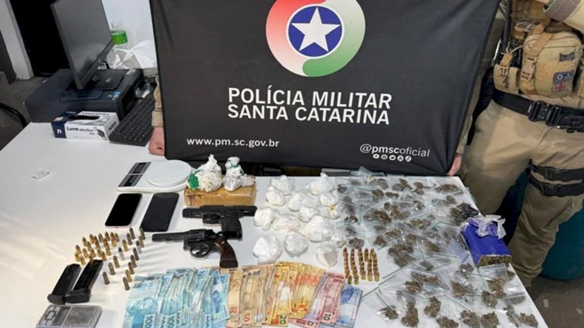 Operação apreende mais de 10 kg de drogas e prende sete homens em Chapecó
